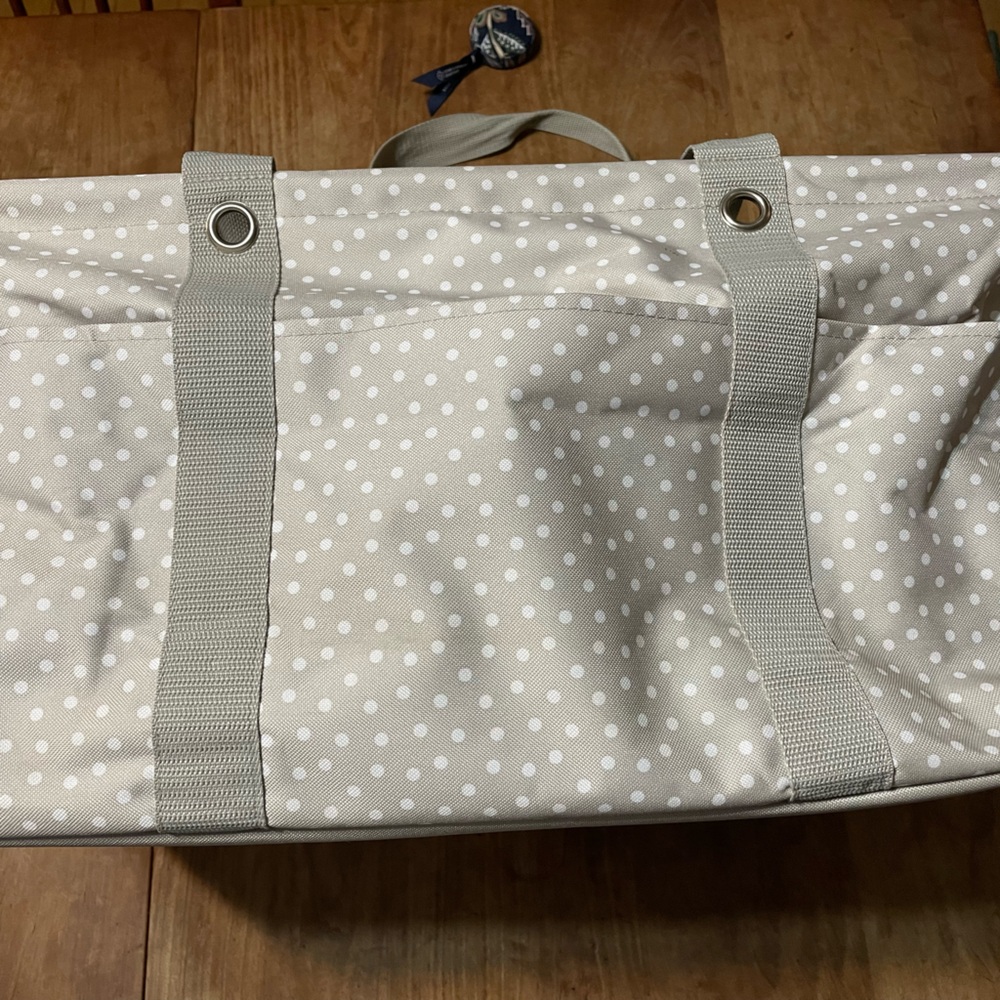Thirty one … deluxe utility tote … EEUC …
